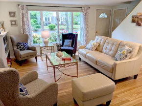 Spacious 4BR house on a quiet street in Centerville 5 min to Craigville beach